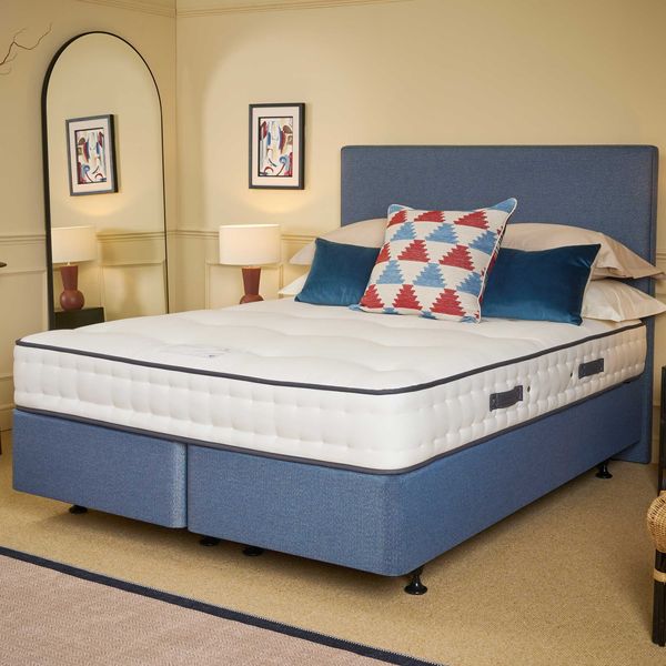 Boutique Hotel Collection BOUTIQUE WOOL semi dressed angled Faye HB Slim Base in Panaz Marna Denim