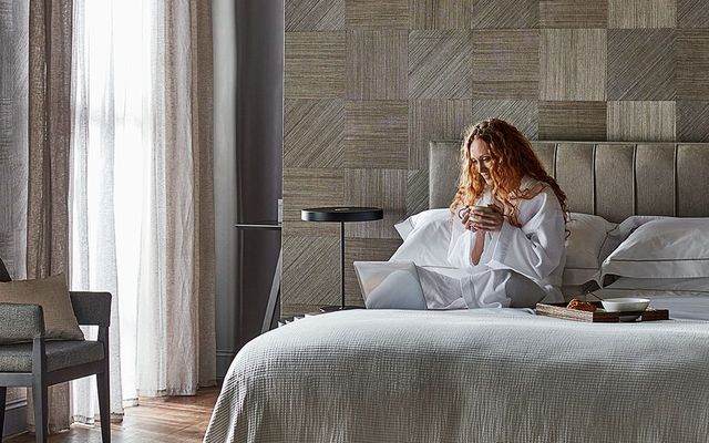 Redhaimodel 1280x800